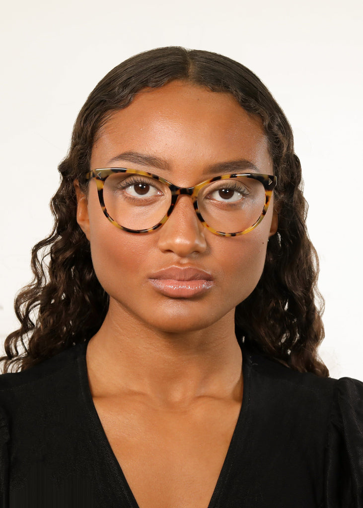 Laila PRYZMEYEWEAR 